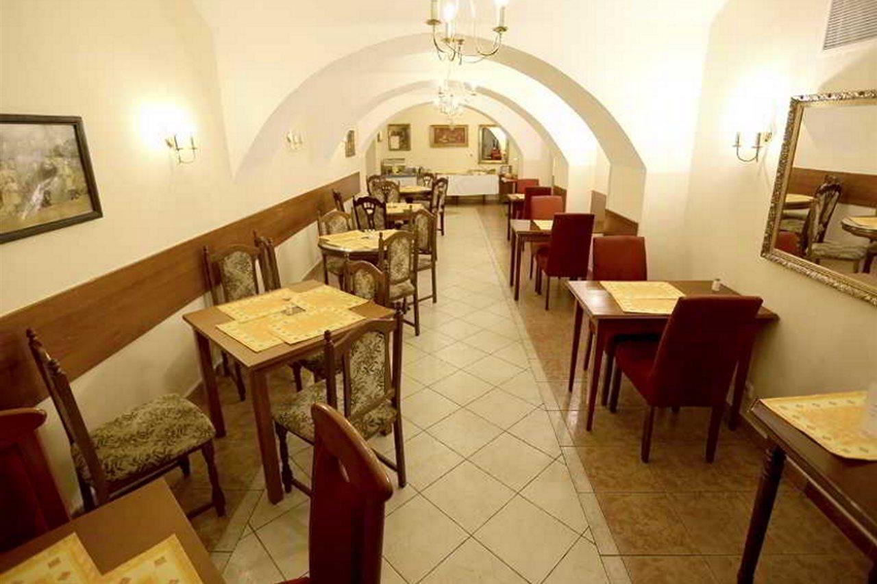 Hotel Donatello Prague Exterior photo