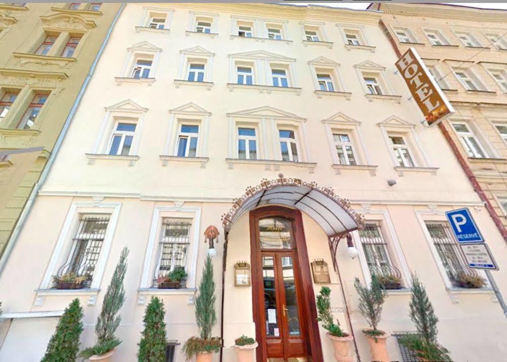 Hotel Donatello Prague Exterior photo