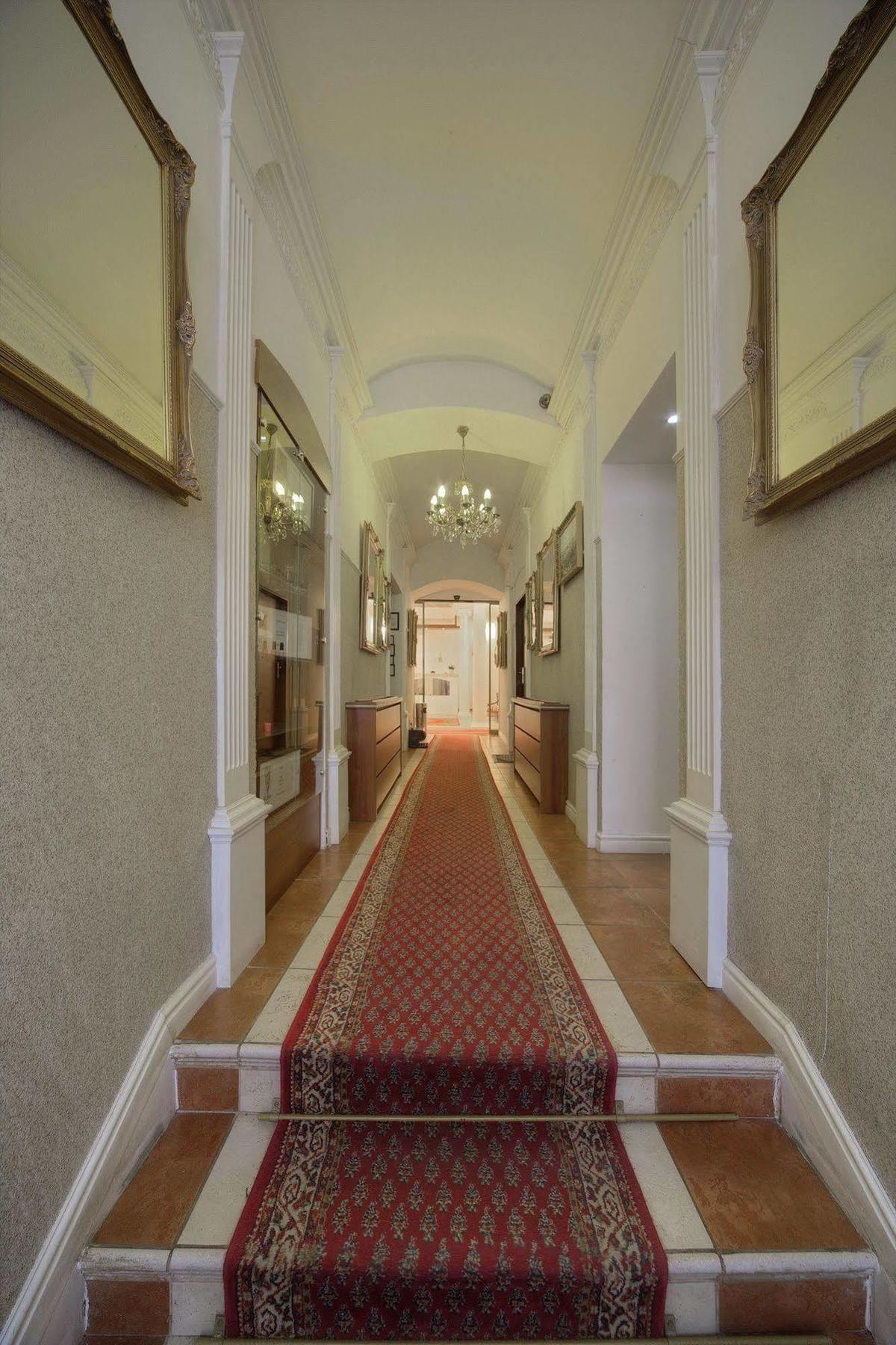 Hotel Donatello Prague Exterior photo